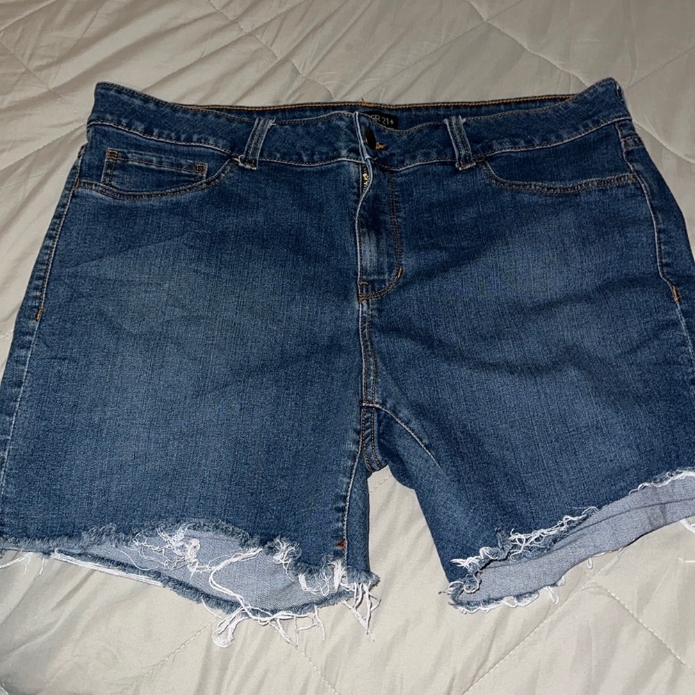 Forever 21 denim plus size shorts